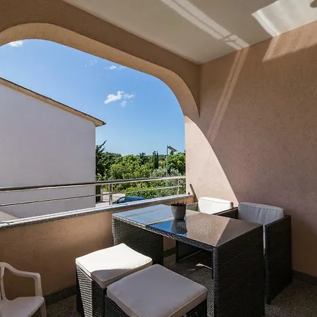 Kazun - App3 Apartman *