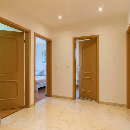Kazun - App3 Apartment