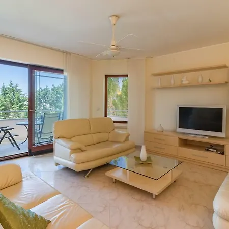 Kazun - App3 Apartamento Fažana